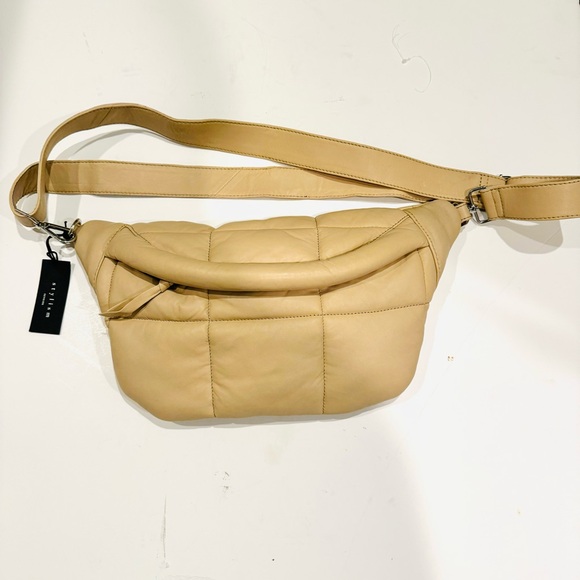 STYLISM Beige Sheepskin Oversized Puffy Quilted Sling Bag - Picture 6 of 11